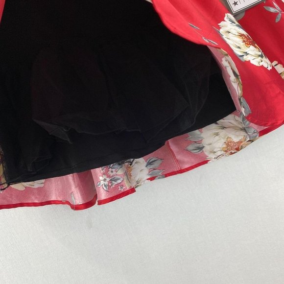 CITY STUDIO Macy's Red Skirt NWT - Picture 4 of 8